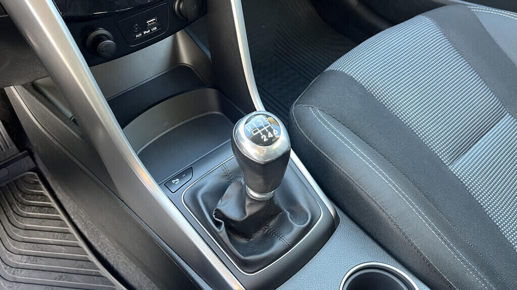 OB199V00659_26.webp_I30  1.6  88 kW manuál