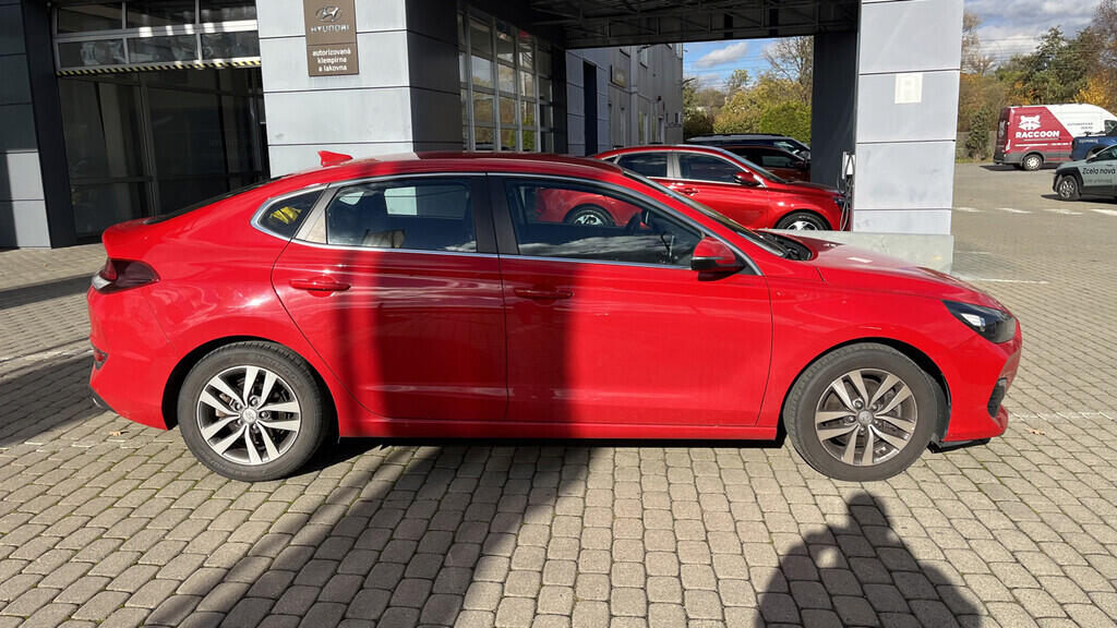 OB199V00661_12.webp_I30 FASTBACK Comfort 1.0  88 kW manuál