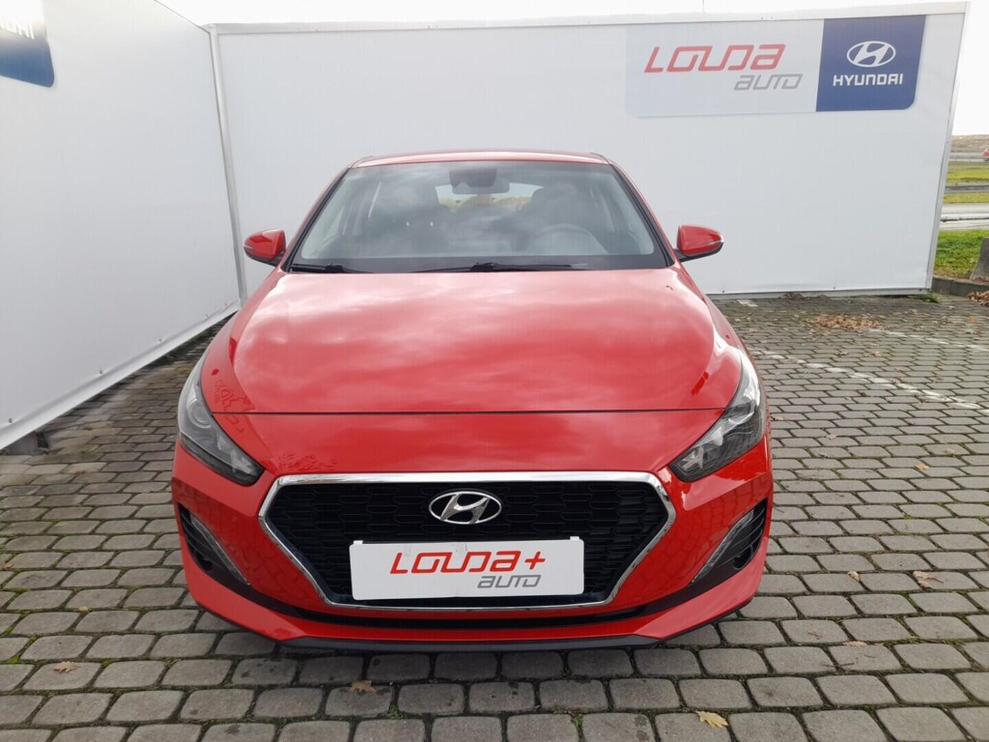 OB199V00661_13.webp_I30 FASTBACK Comfort 1.0  88 kW manuál