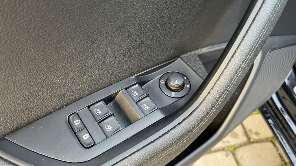 OB199V00662_21.webp_SUPERB Style 1.5 TSI 110 kW automat