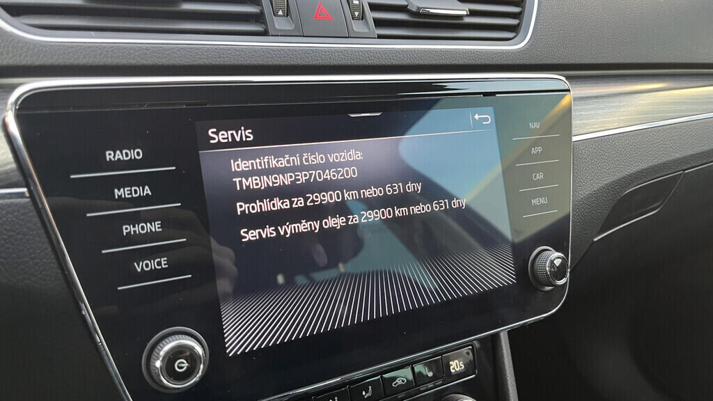 OB199V00662_26.webp_SUPERB Style 1.5 TSI 110 kW automat