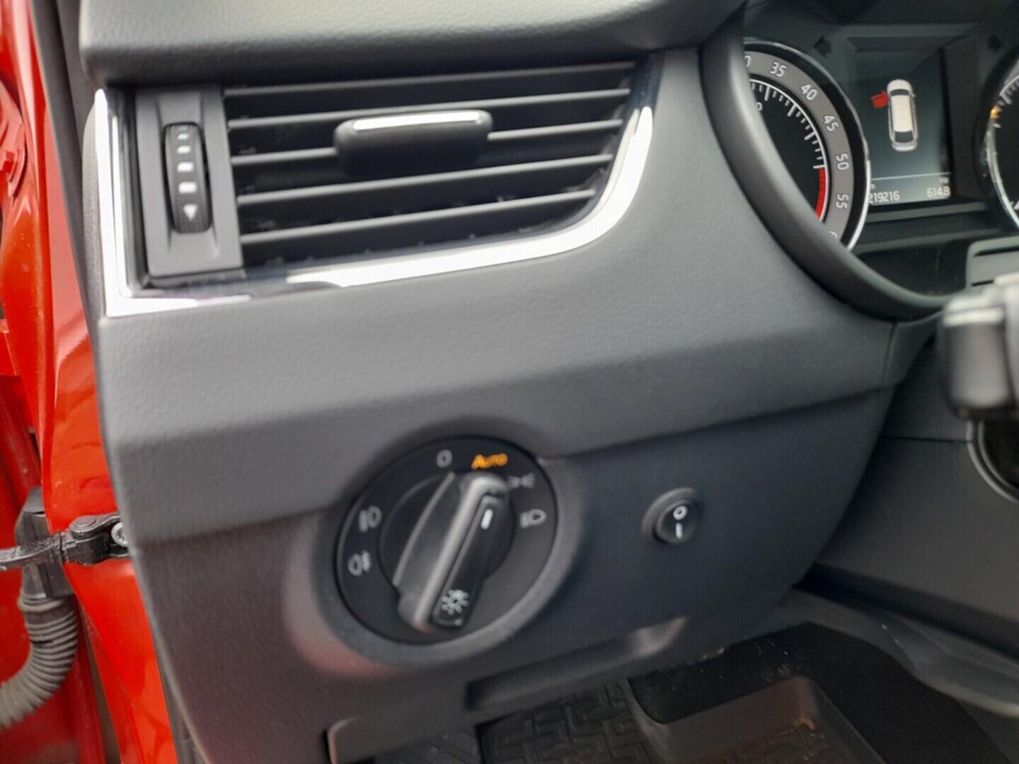 OB199V00663_22.webp_OCTAVIA Style 2.0 TDI 135 kW automat, DPH