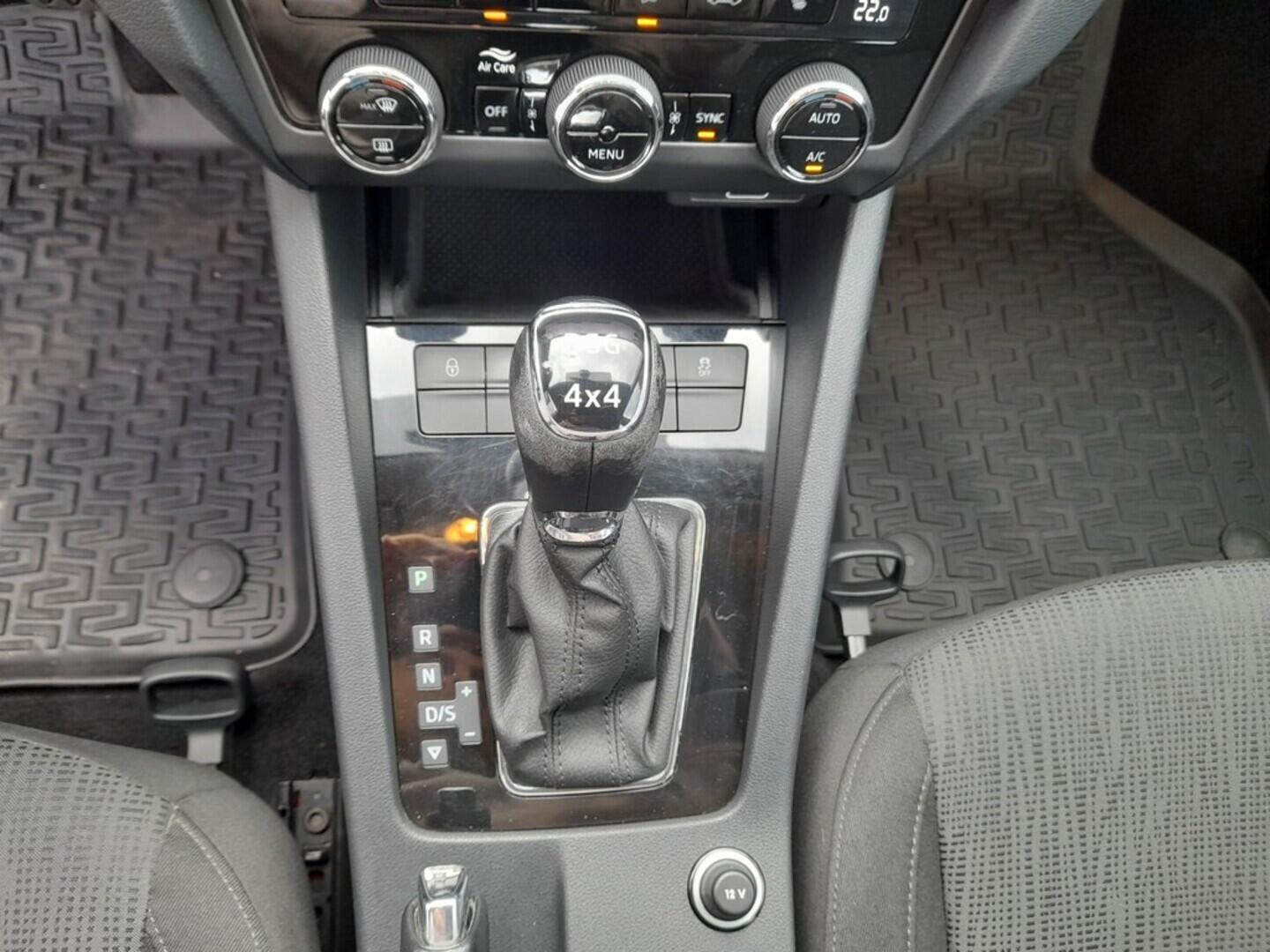 OB199V00663_34.webp_OCTAVIA Style 2.0 TDI 135 kW automat, DPH