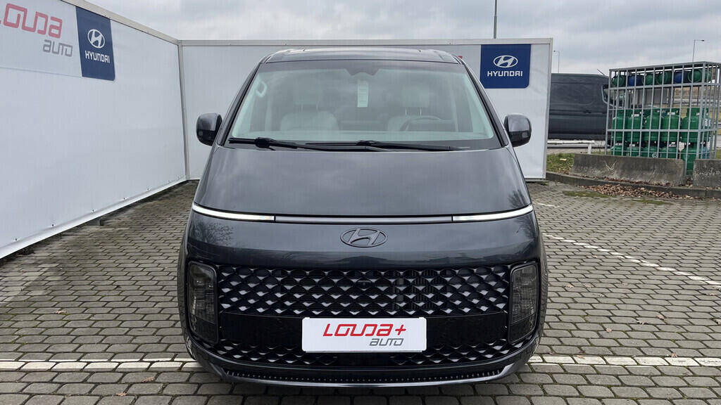 OB199V00668_13.webp_STARIA Luxury 2.2 CRDi 130 kW automat, DPH