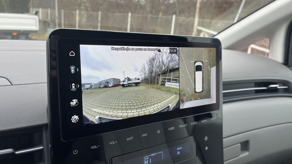 OB199V00668_28.webp_STARIA Luxury 2.2 CRDi 130 kW automat, DPH