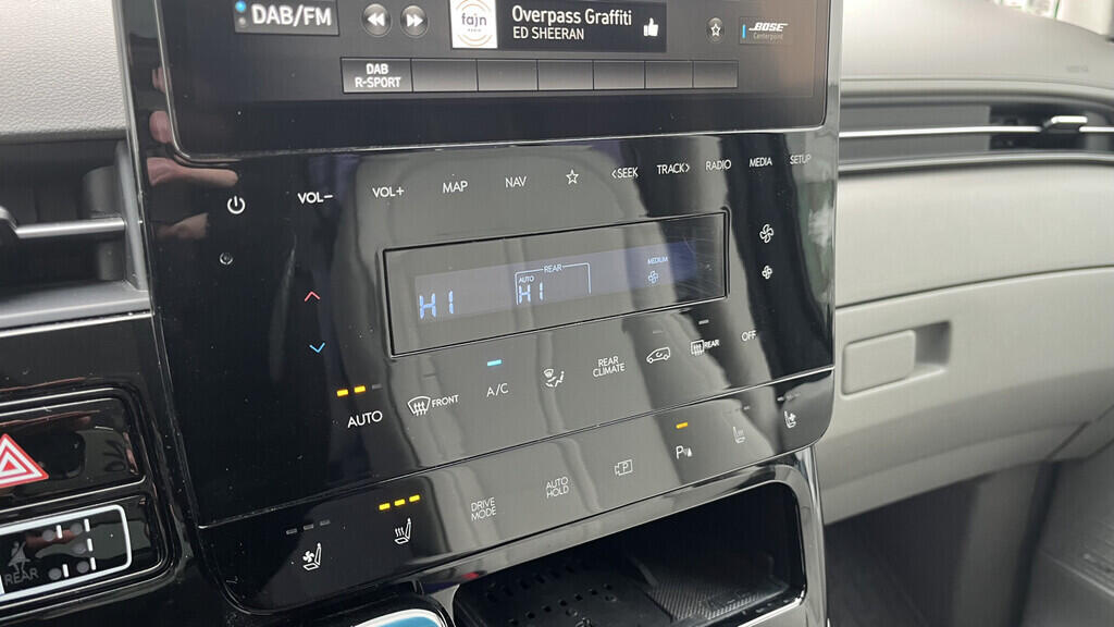 OB199V00668_29.webp_STARIA Luxury 2.2 CRDi 130 kW automat, DPH