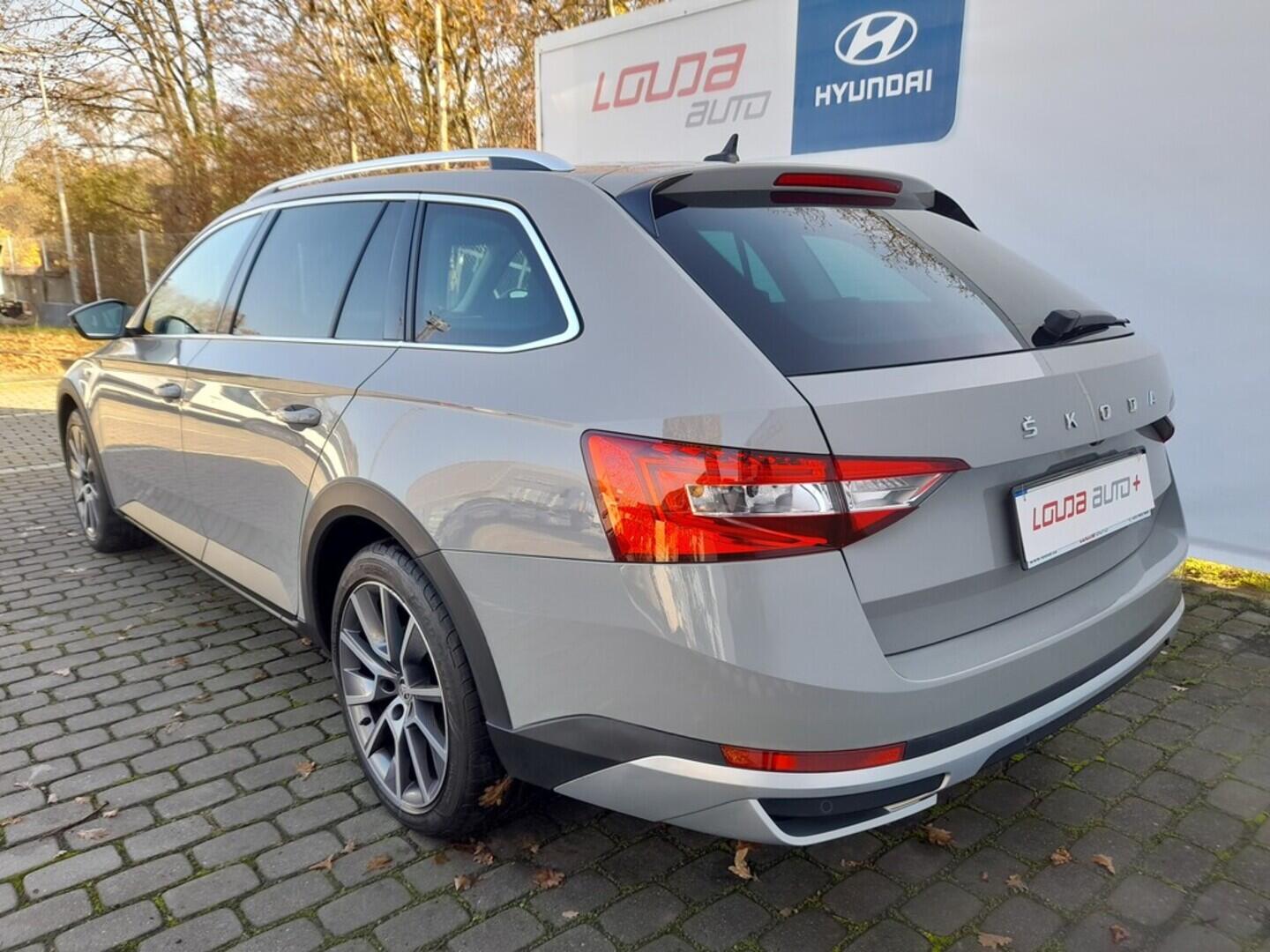 OB199V00669_15.webp_SUPERB Scout 2.0 TDI 147 kW automat, DPH