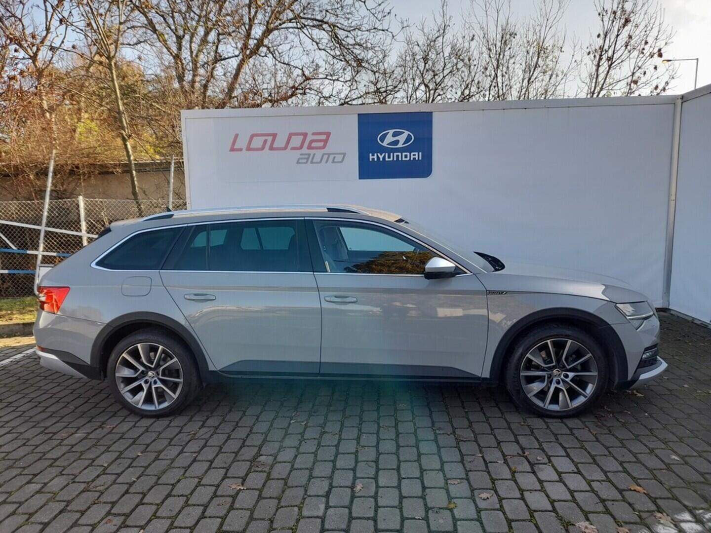 OB199V00669_16.webp_SUPERB Scout 2.0 TDI 147 kW automat, DPH