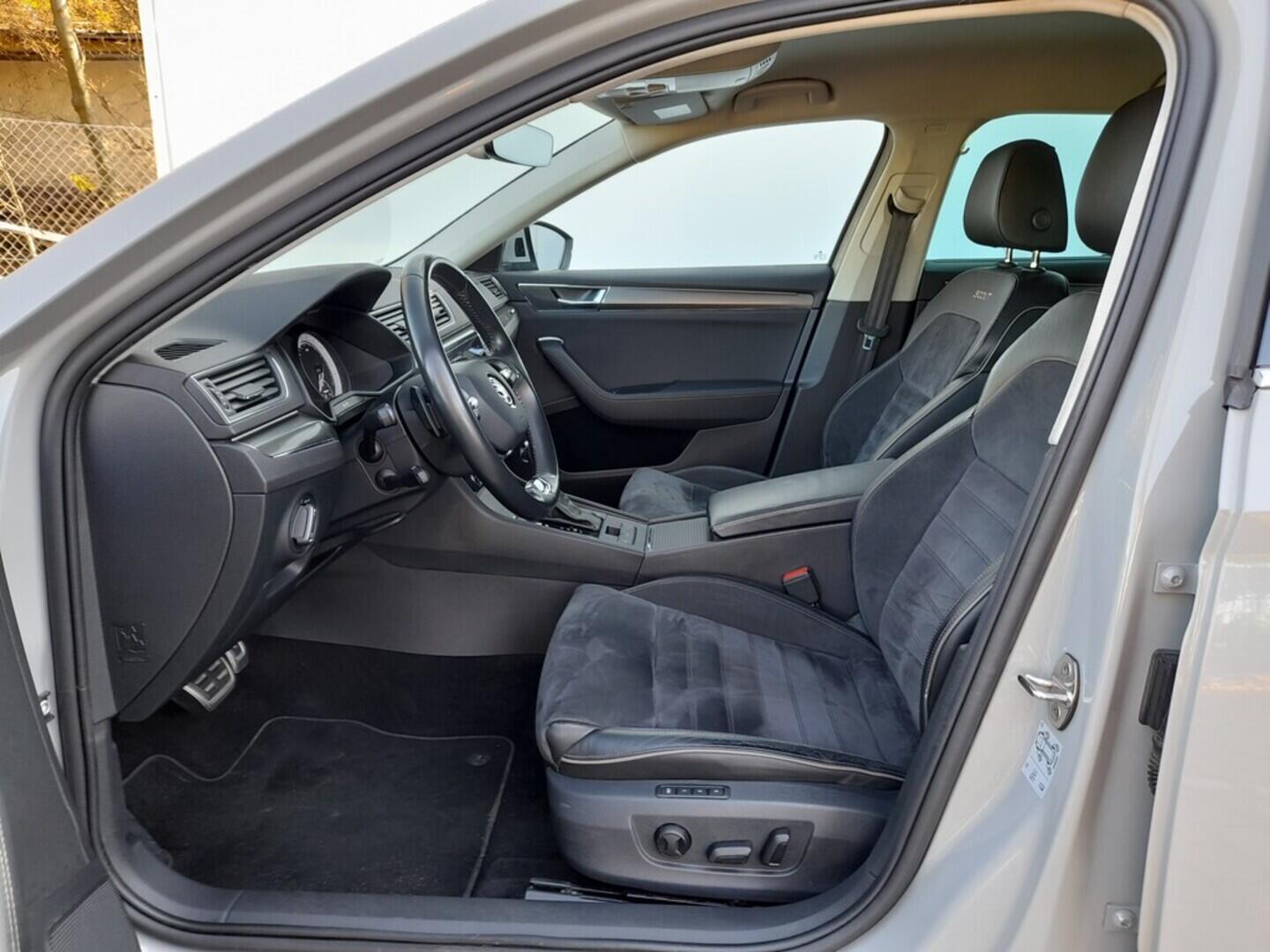 OB199V00669_20.webp_SUPERB Scout 2.0 TDI 147 kW automat, DPH