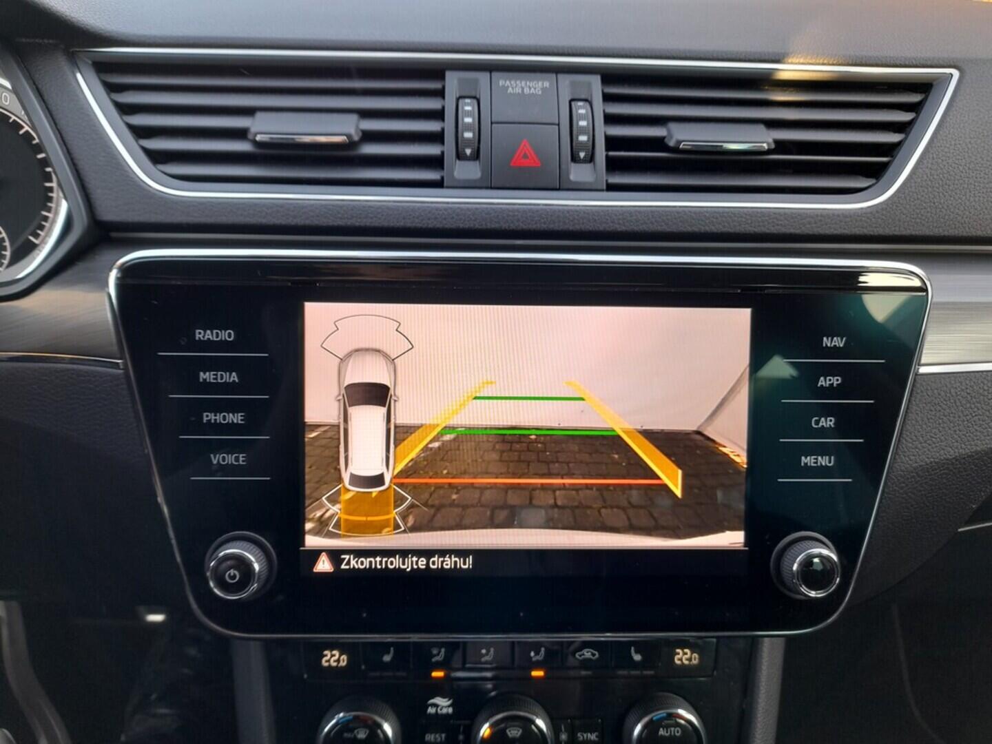 OB199V00669_27.webp_SUPERB Scout 2.0 TDI 147 kW automat, DPH