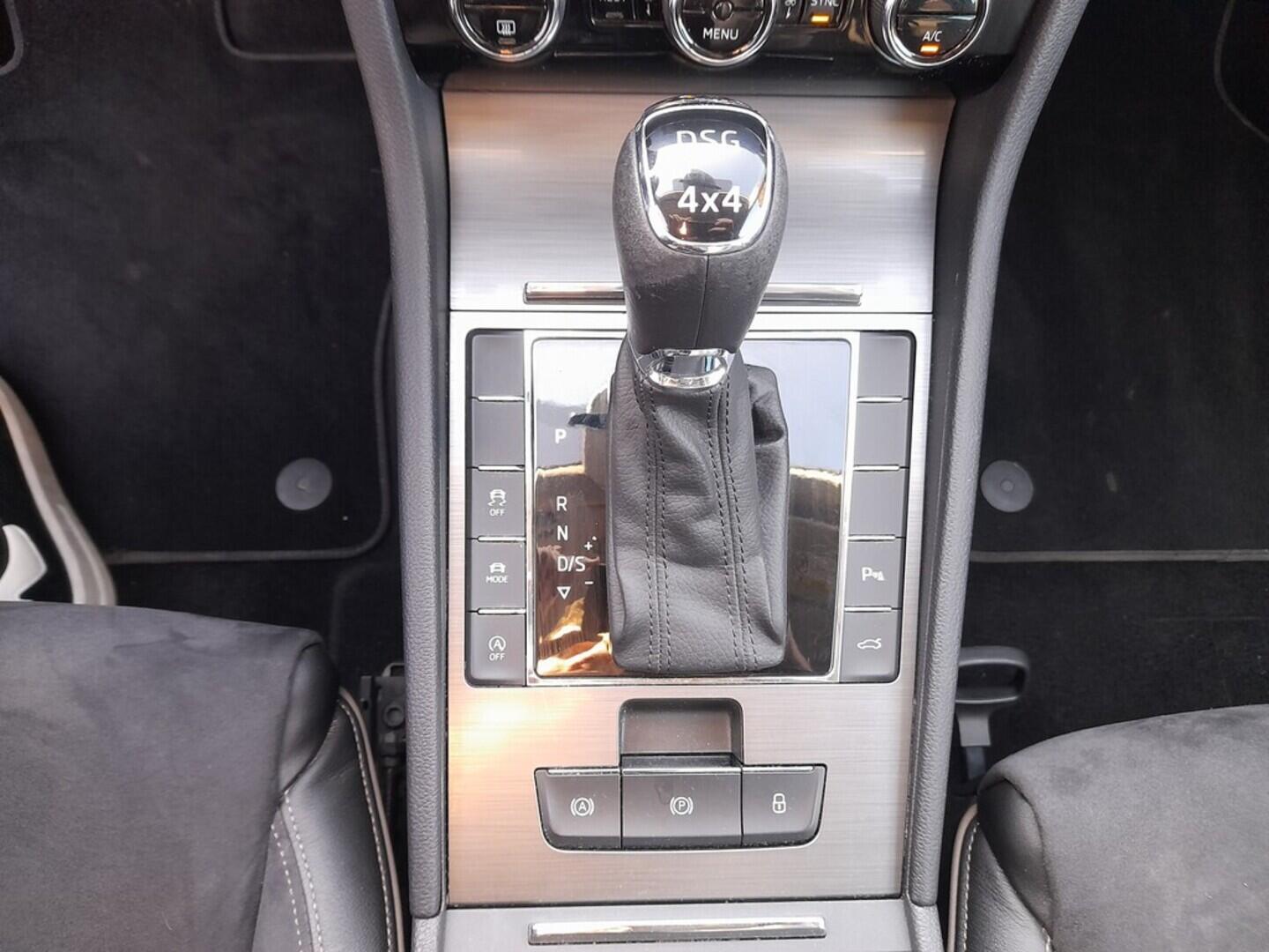 OB199V00669_29.webp_SUPERB Scout 2.0 TDI 147 kW automat, DPH