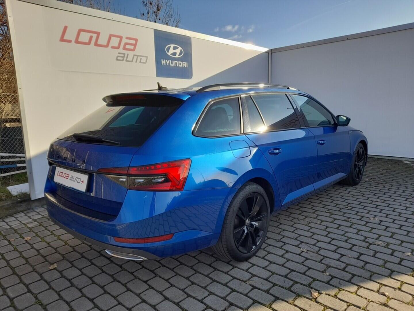 OB199V00670_11.webp_SUPERB SportLine 2.0 TDI 110 kW manuál, DPH