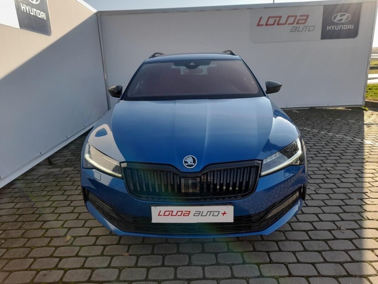 OB199V00670_13.webp_SUPERB SportLine 2.0 TDI 110 kW manuál, DPH