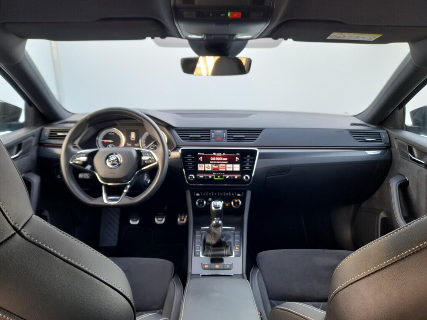 OB199V00670_18.webp_SUPERB SportLine 2.0 TDI 110 kW manuál, DPH