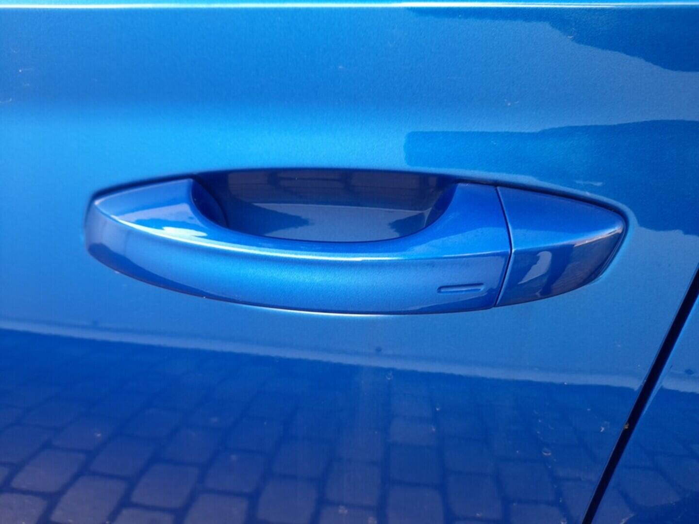 OB199V00670_36.webp_SUPERB SportLine 2.0 TDI 110 kW manuál, DPH