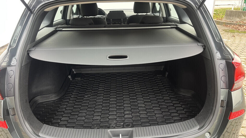 OB199V00671_29.webp_I30 Comfort 1.0  88 kW manuál