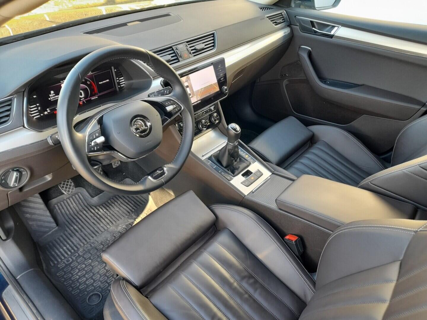 OB199V00672_19.webp_SUPERB L&K 1.5 TSI 110 kW manuál, DPH