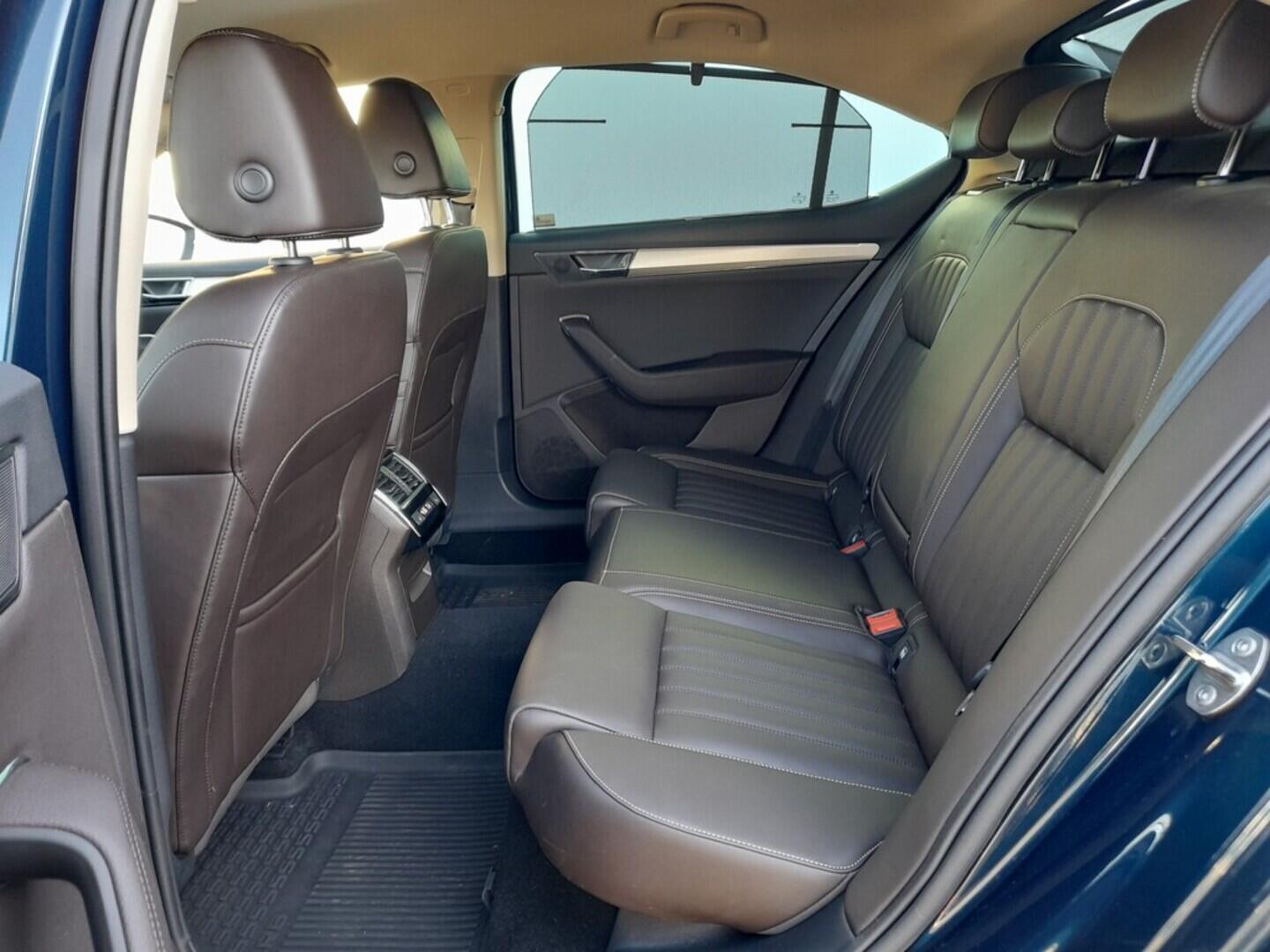 OB199V00672_31.webp_SUPERB L&K 1.5 TSI 110 kW manuál, DPH