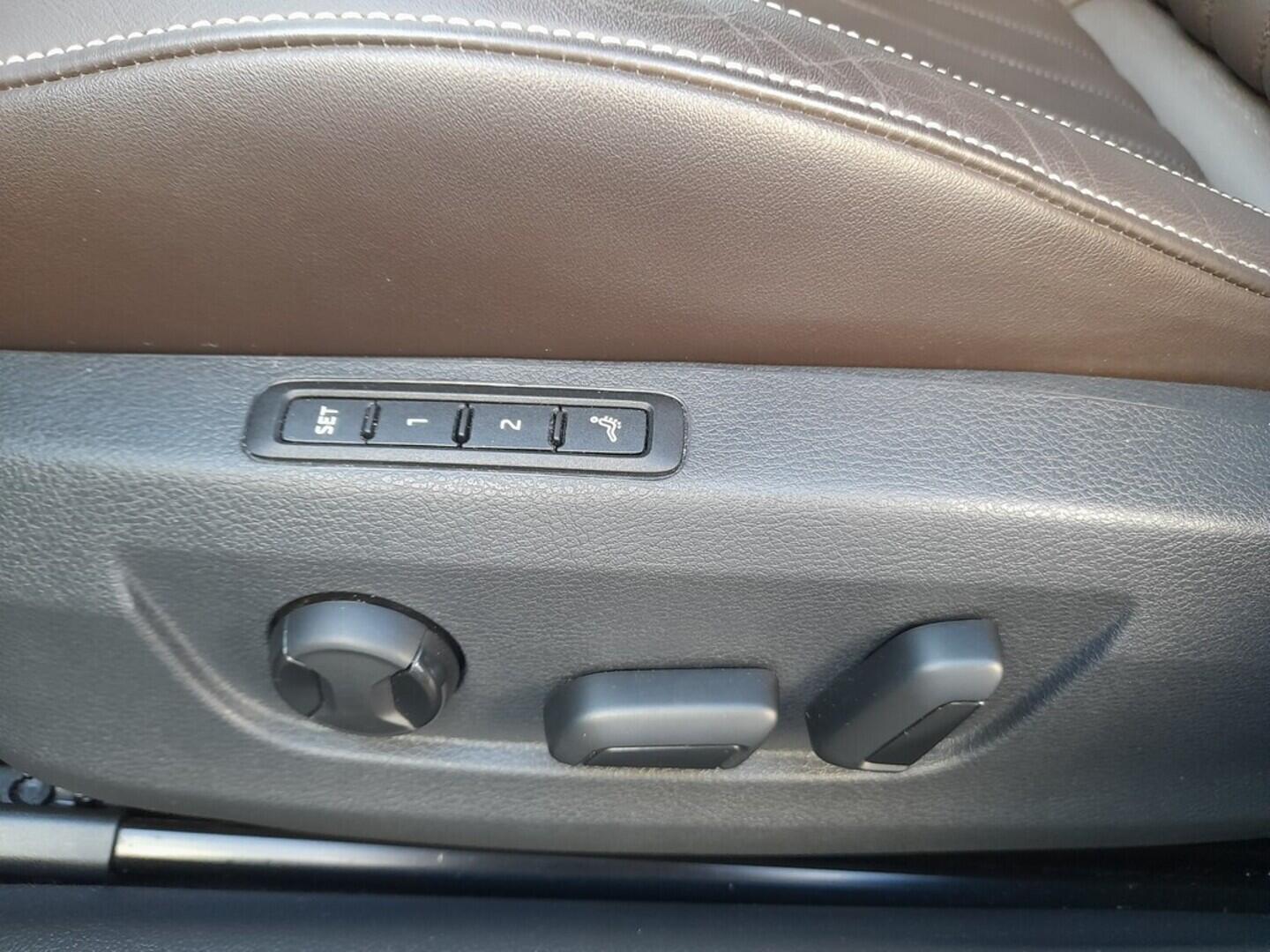 OB199V00672_41.webp_SUPERB L&K 1.5 TSI 110 kW manuál, DPH