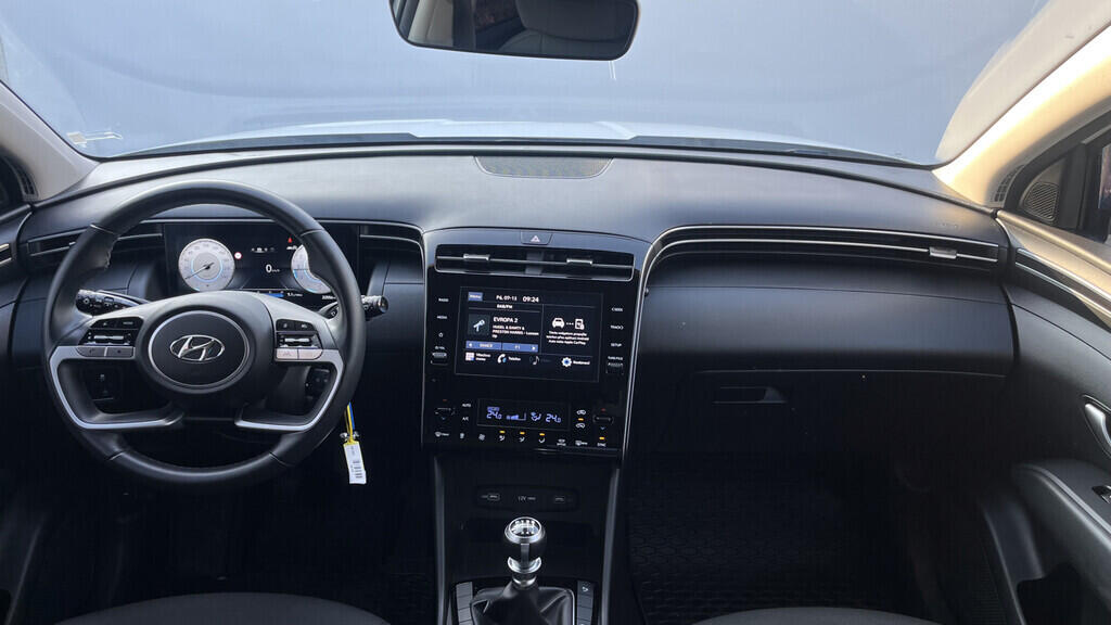 OB199V00673_18.webp_TUCSON Comfort 1.6  110 kW manuál