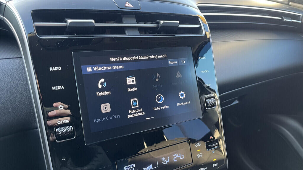 OB199V00673_25.webp_TUCSON Comfort 1.6  110 kW manuál