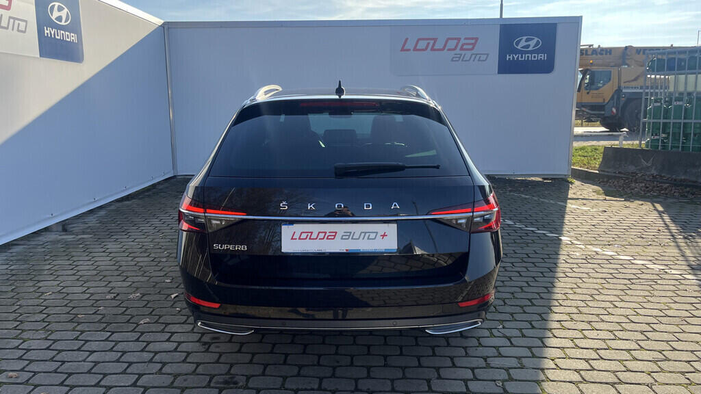 OB199V00674_17.webp_SUPERB L&K 2.0 TDI 140 kW automat, DPH