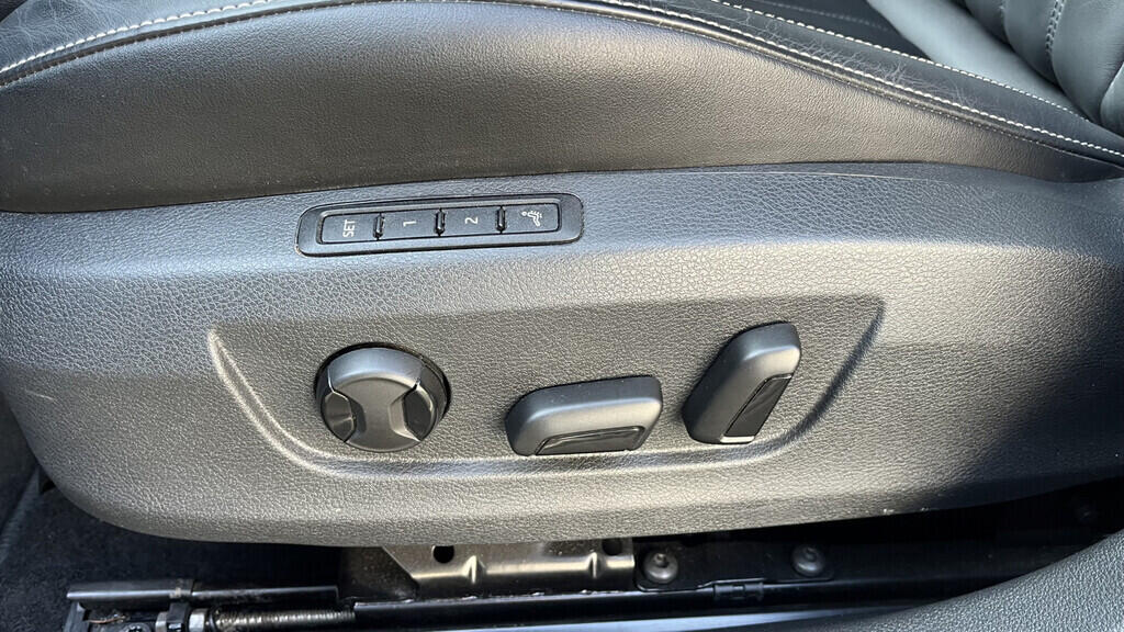 OB199V00674_36.webp_SUPERB L&K 2.0 TDI 140 kW automat, DPH