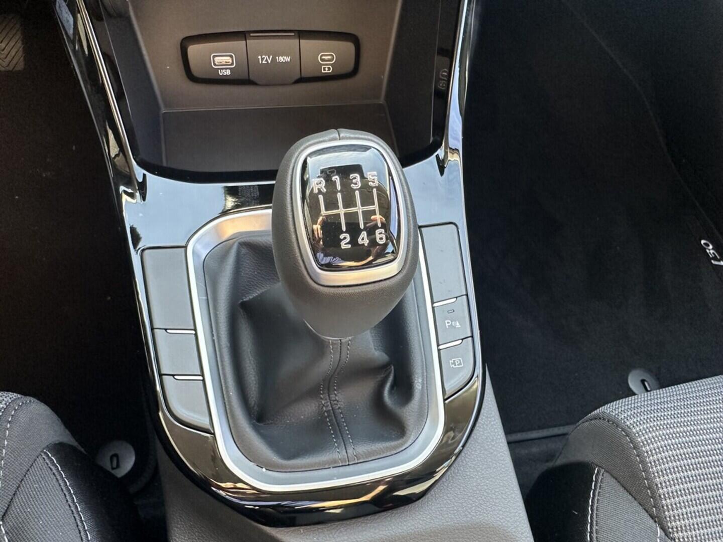 OB199V00676_28.webp_I30  1.0  74 kW manuál, DPH