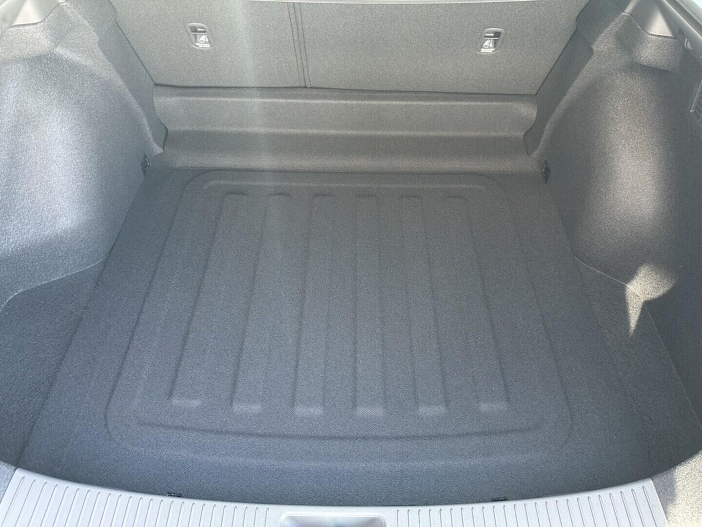 OB199V00676_31.webp_I30  1.0  74 kW manuál, DPH