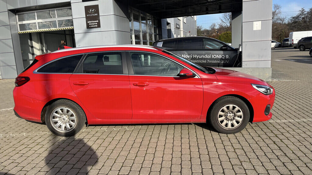 OB199V00678_12.webp_I30 All Inclusive 1.4  103 kW manuál