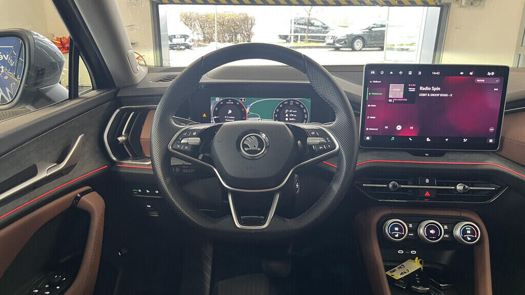 OB199V00679_23.webp_KODIAQ Selection 2.0 TDI 142 kW automat, DPH