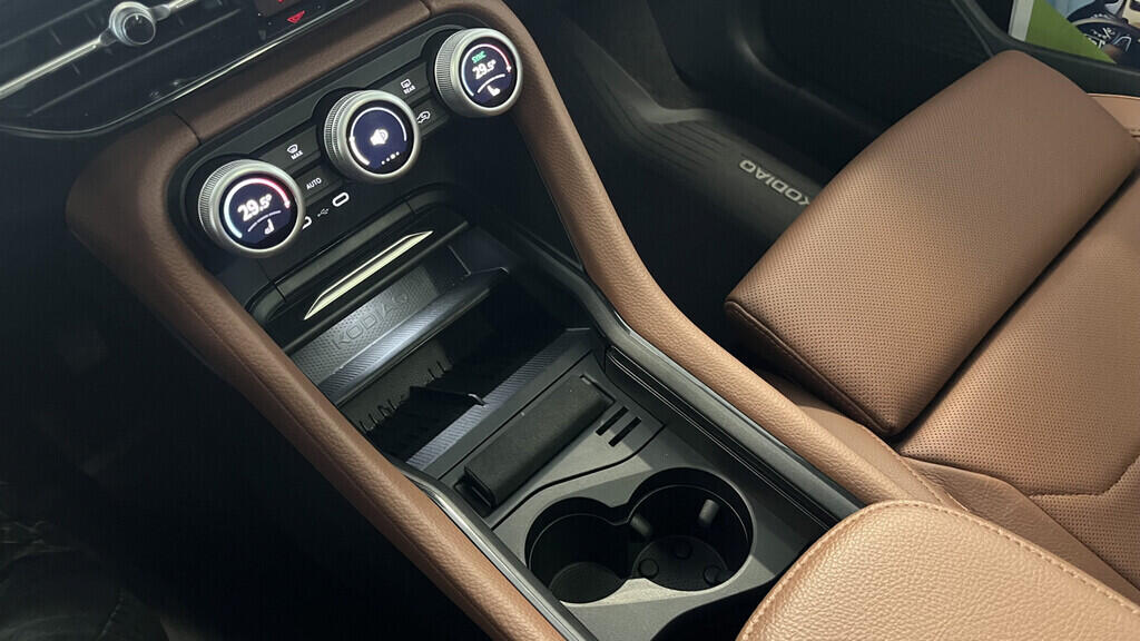 OB199V00679_28.webp_KODIAQ Selection 2.0 TDI 142 kW automat, DPH