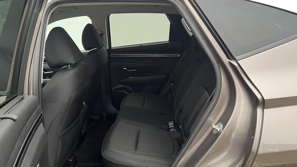 OB199V00680_28.webp_TUCSON Style 1.6 TDI 100 kW manuál