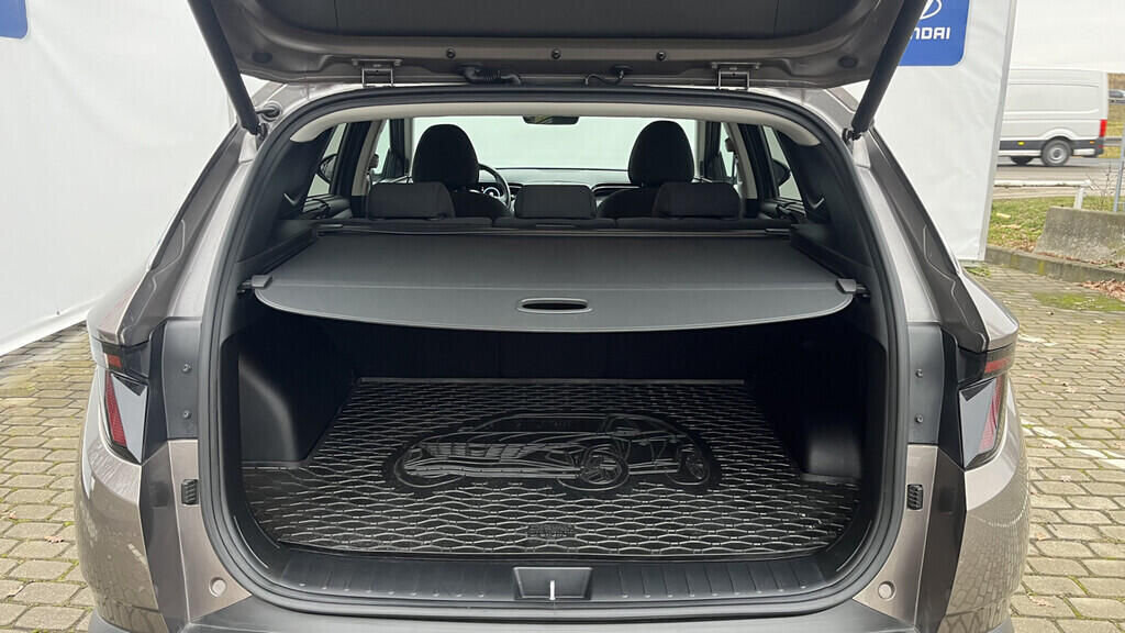 OB199V00680_29.webp_TUCSON Style 1.6 TDI 100 kW manuál