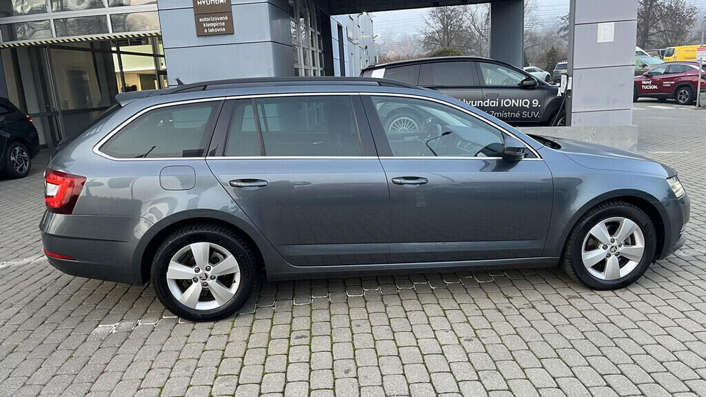 OB199V00682_12.webp_OCTAVIA Style 1.5 TSI 110 kW manuál