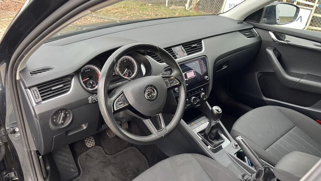 OB199V00682_19.webp_OCTAVIA Style 1.5 TSI 110 kW manuál