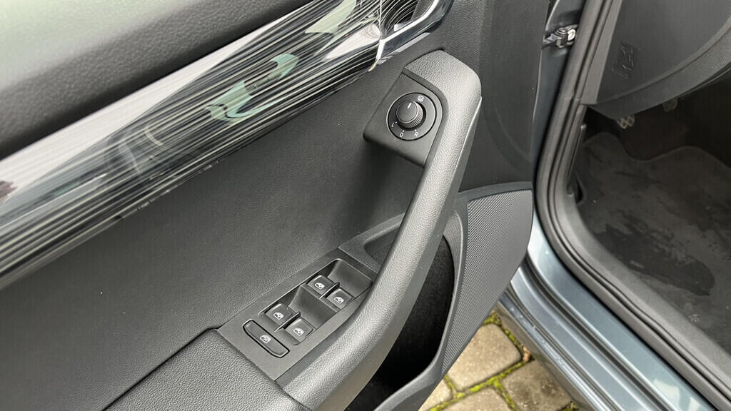 OB199V00682_21.webp_OCTAVIA Style 1.5 TSI 110 kW manuál