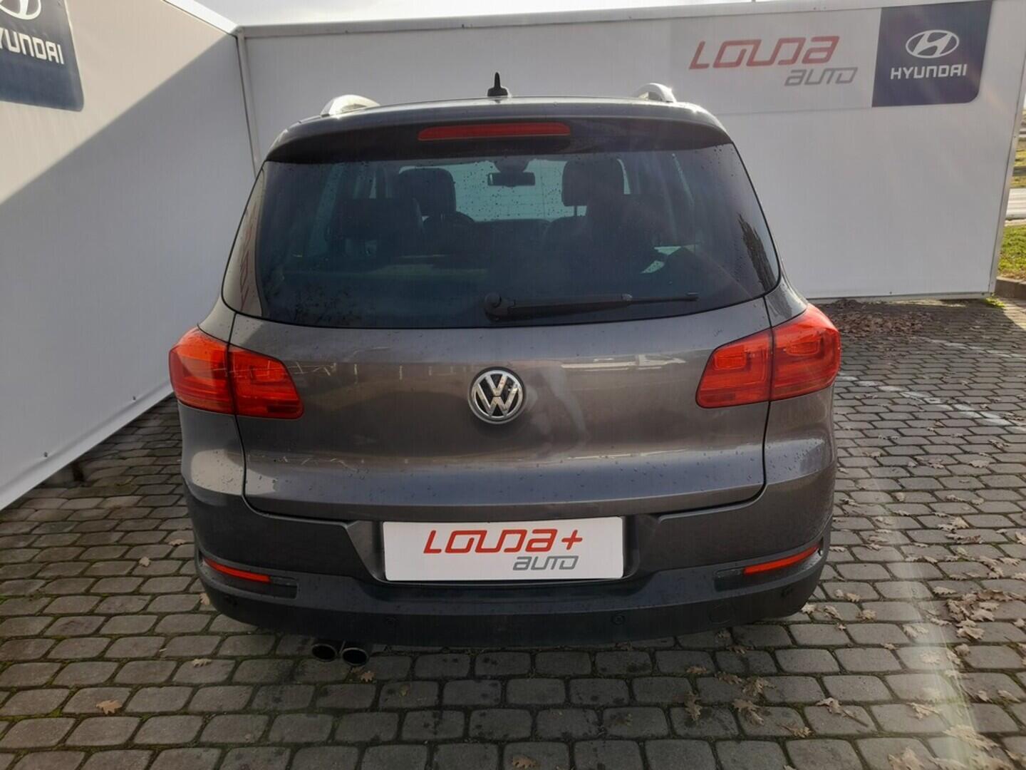 OB199V00683_17.webp_TIGUAN Highline 2.0 TDI 130 kW automat