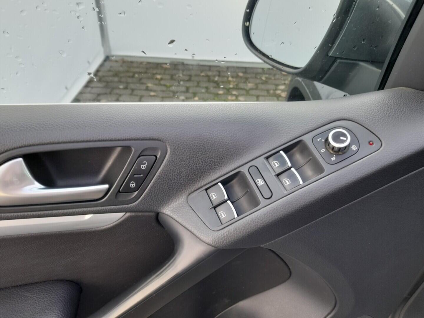 OB199V00683_21.webp_TIGUAN Highline 2.0 TDI 130 kW automat