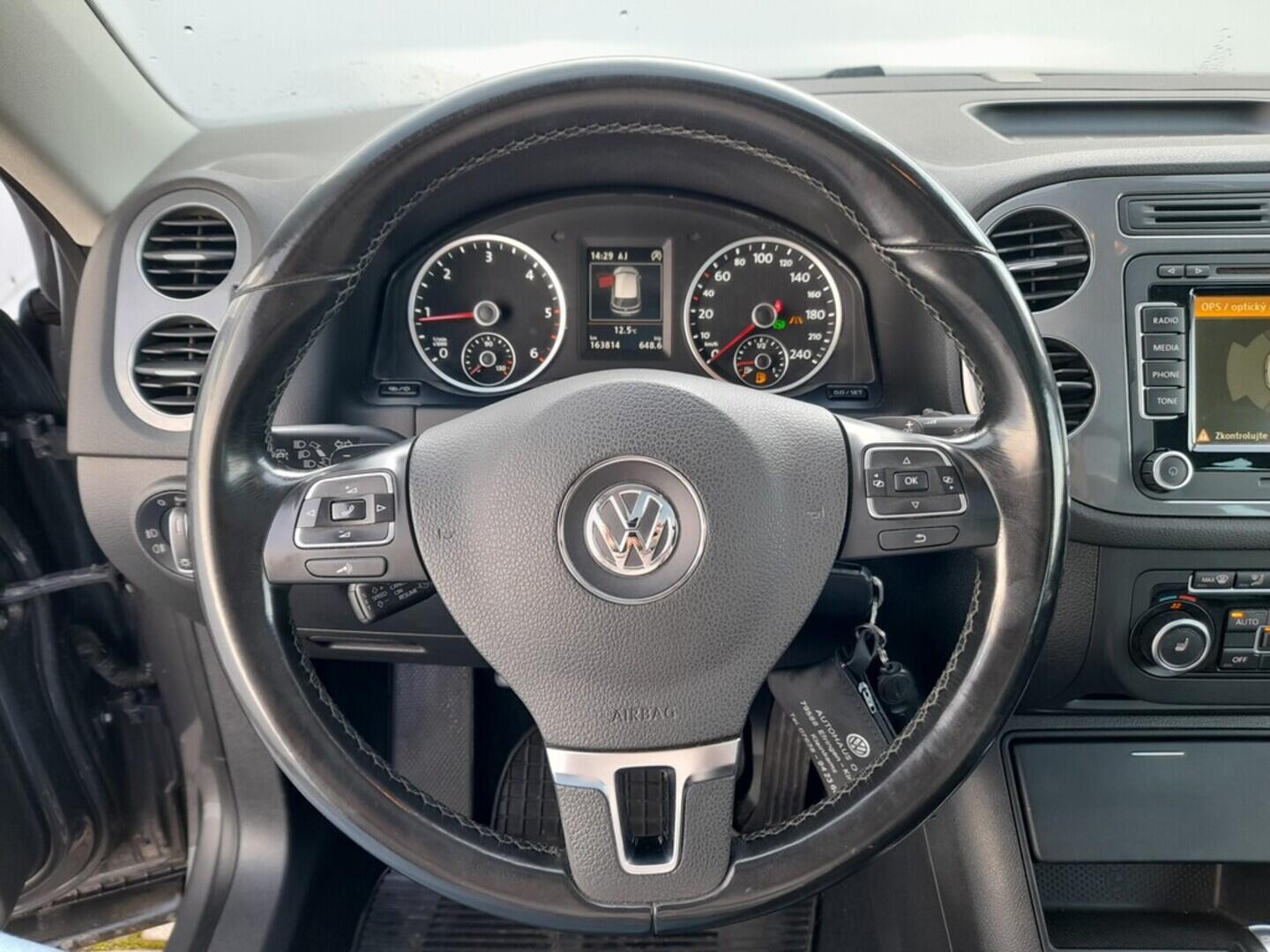 OB199V00683_23.webp_TIGUAN Highline 2.0 TDI 130 kW automat