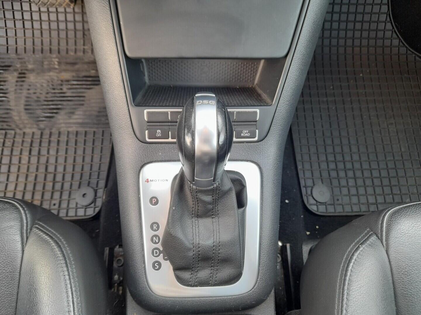 OB199V00683_29.webp_TIGUAN Highline 2.0 TDI 130 kW automat