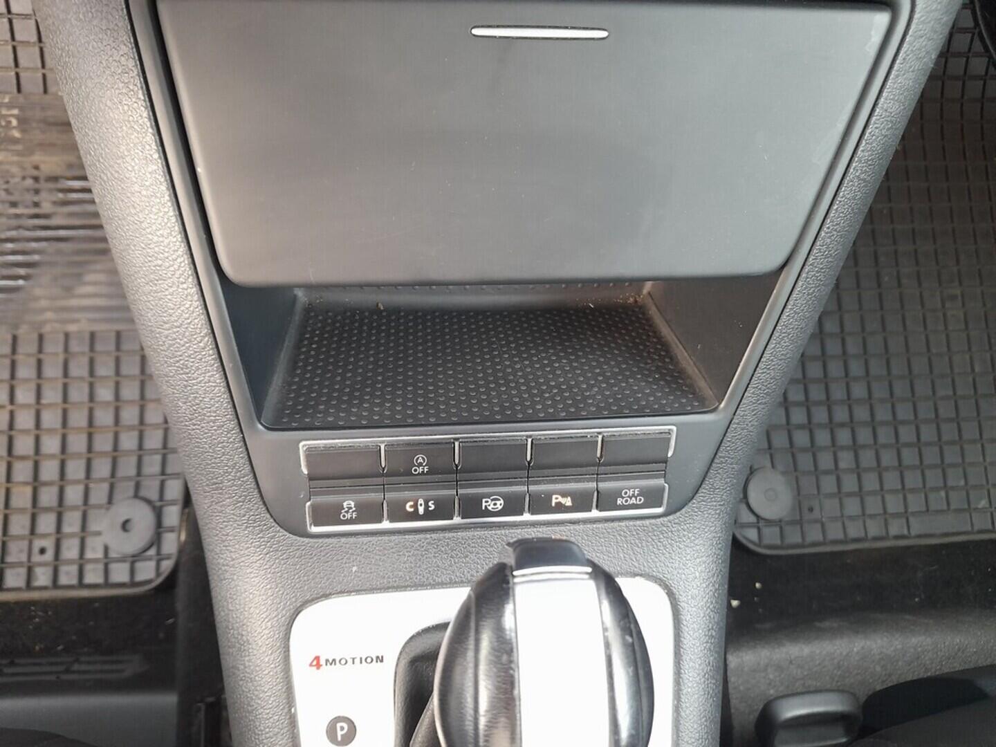 OB199V00683_30.webp_TIGUAN Highline 2.0 TDI 130 kW automat