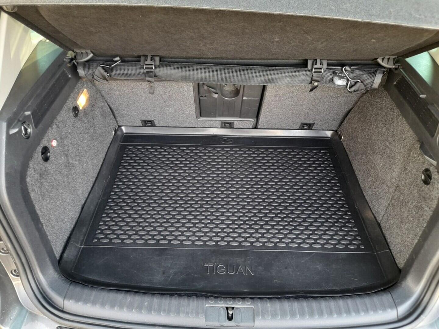 OB199V00683_33.webp_TIGUAN Highline 2.0 TDI 130 kW automat