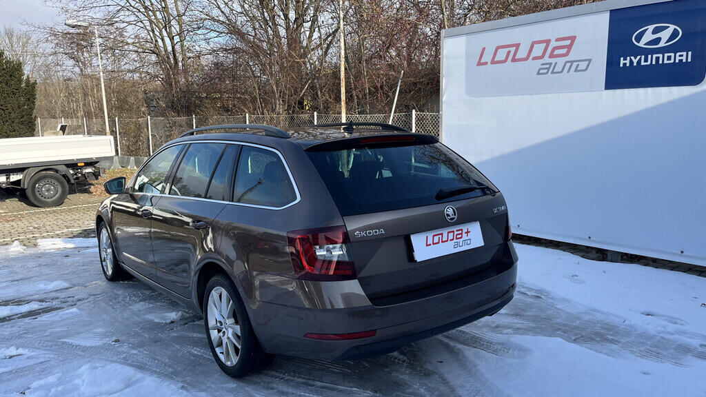 OB199V00684_15.webp_OCTAVIA Style Plus 2.0 TDI 110 kW automat, DPH