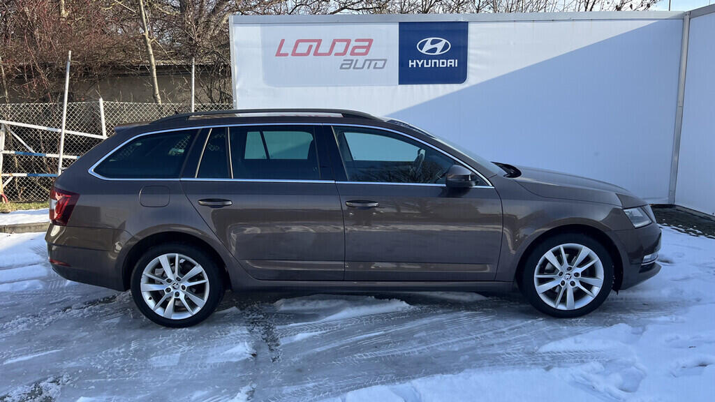OB199V00684_16.webp_OCTAVIA Style Plus 2.0 TDI 110 kW automat, DPH