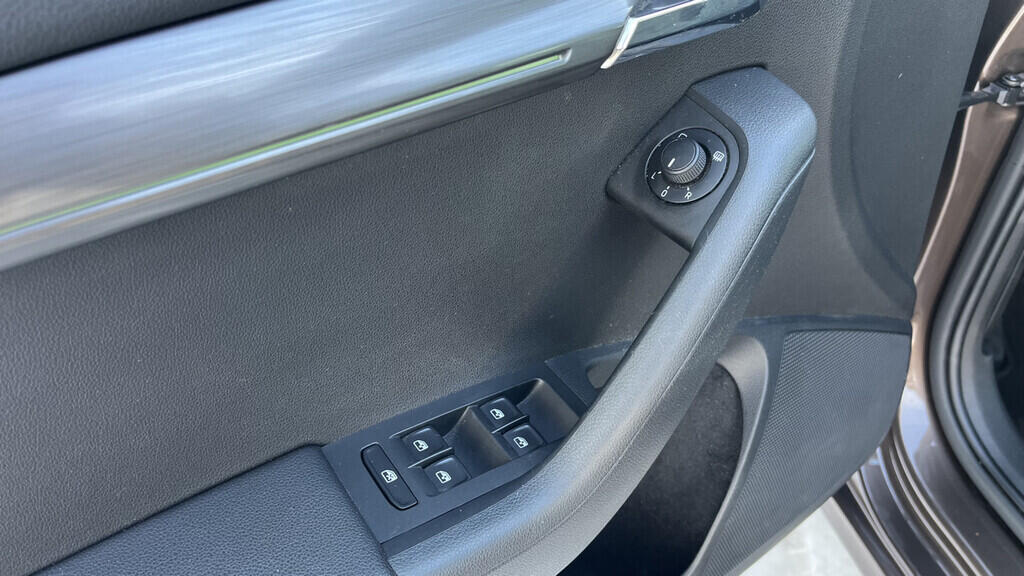 OB199V00684_21.webp_OCTAVIA Style Plus 2.0 TDI 110 kW automat, DPH