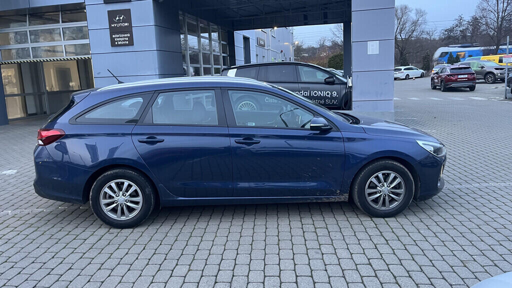 OB199V00685_12.webp_I30 Comfort 1.0 TSI 88 kW manuál