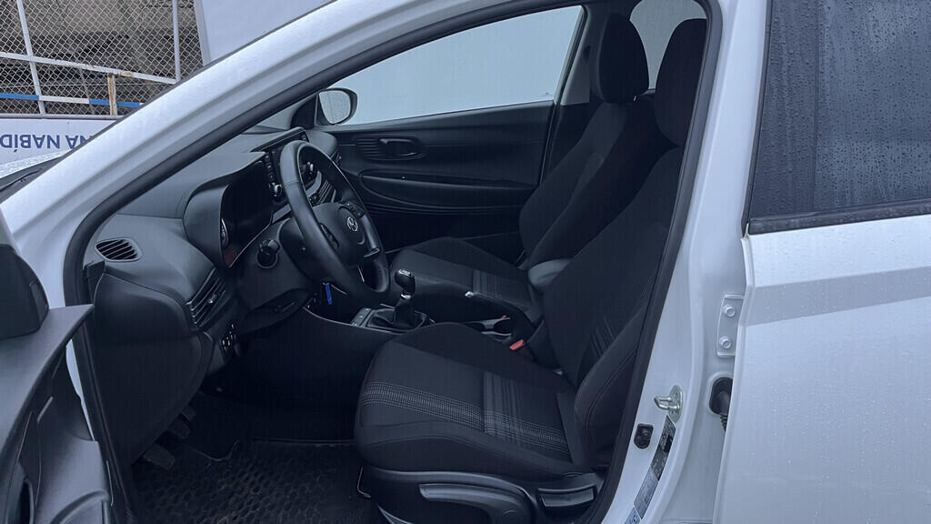 OB199V00689_20.webp_BAYON Smart climate  1.2 TSI 62 kW manuál