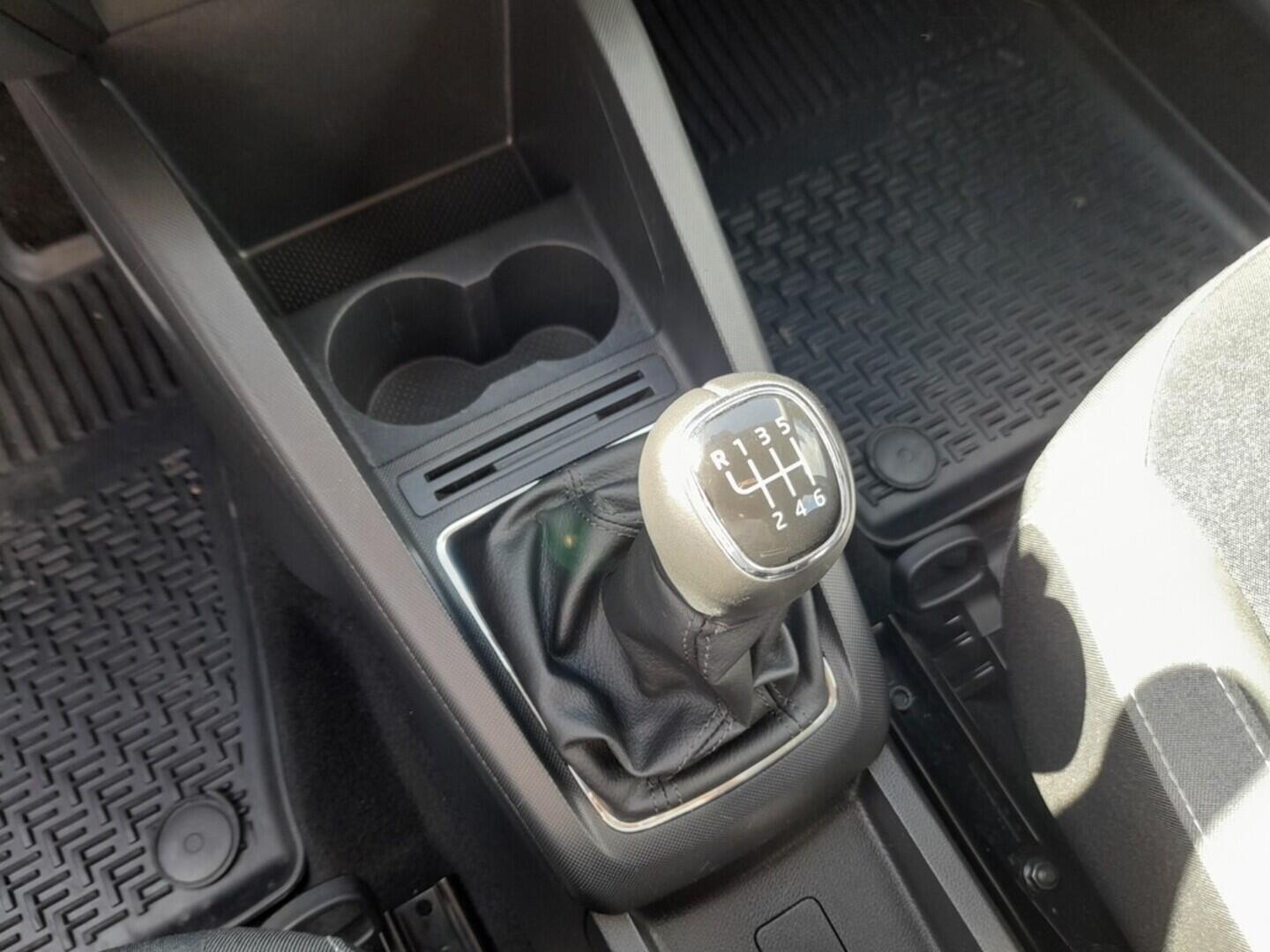 OB199V00690_28.webp_FABIA Style 1.0 TSI 81 kW manuál, DPH