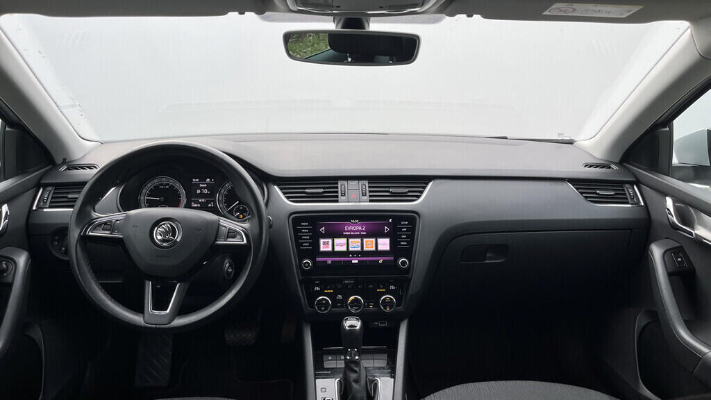 OB199V00691_17.webp_OCTAVIA Style 1.6 TDI 85 kW automat, DPH